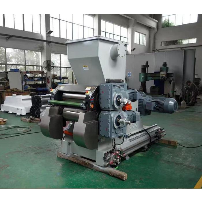 Twin Screw Rubber Extrusion Sheeting Tshuab